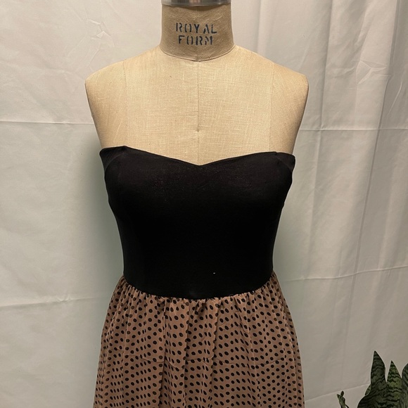 Strapless dress - Picture 2 of 5